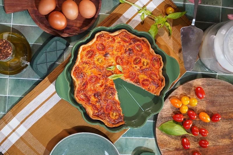 Plat à tarte Cookut Le Formidable avec coupe-tarte fougère
