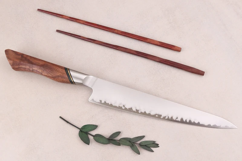 Couteau à découper 20,5cm Ryda Knives A-30 San Maï et manche en noyer