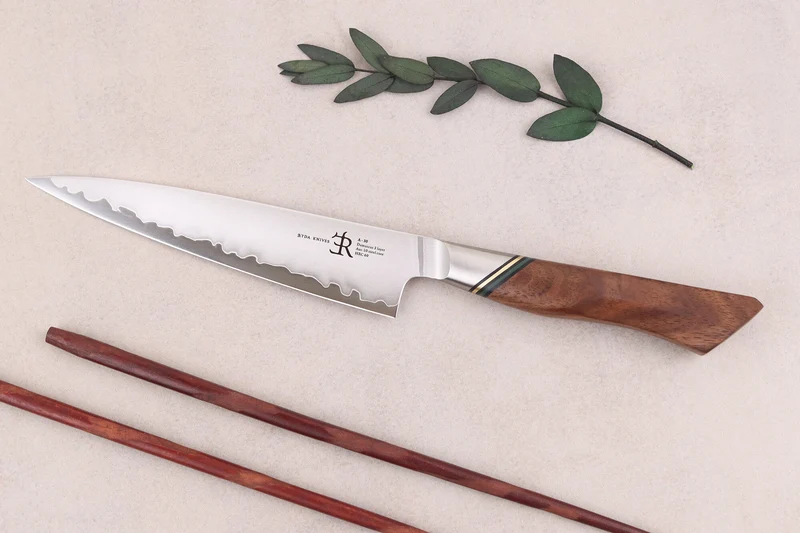 Couteau universel 13cm Ryda Knives A-30 San Maï et manche en noyer