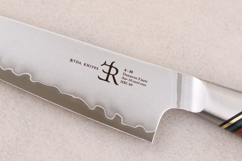 Couteau universel 13cm Ryda Knives A-30 San Maï et manche en noyer