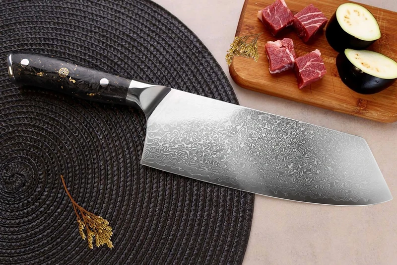 Couteau de chef chinois Wusaki Sakin Damas 10Cr 19cm manche en fibre de carbone et feuille d'or