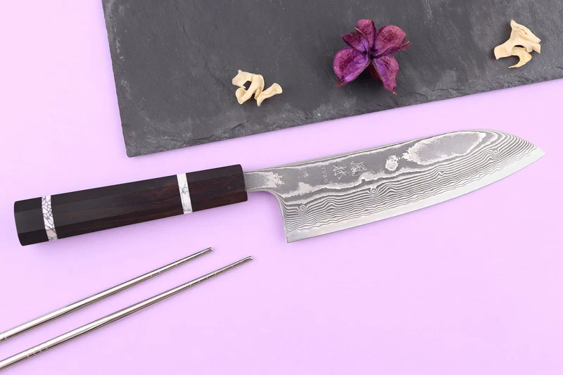 Couteau santoku 16,5cm japonais artisanal Yuzo Kanko Damas SG2