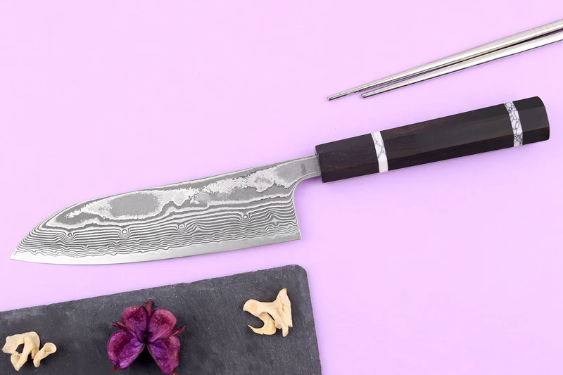 Couteau santoku 16,5cm japonais artisanal Yuzo Kanko Damas SG2