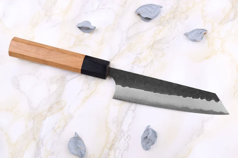 Couteau ko-bunka japonais artisanal Masakage Koishi 15cm