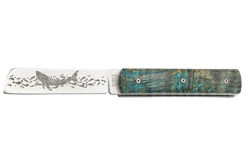 Couteau pliant Le Fidèle 20/20 en bouleau stabilisé bleu 10,8cm lame décor baleine