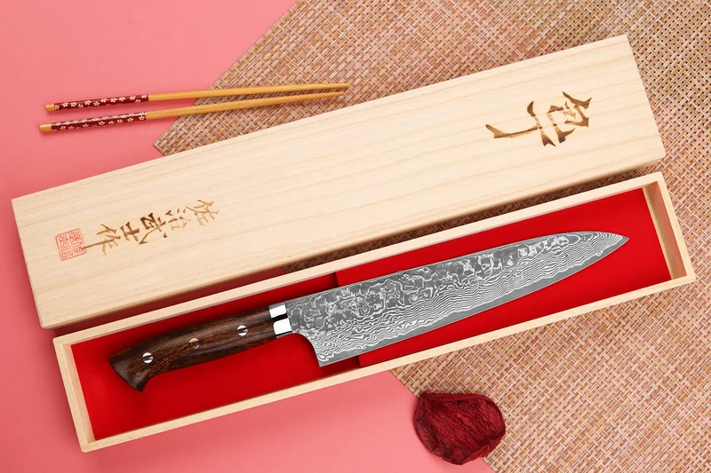 Couteau de chef japonais Takeshi Saji R2 Damas Mosaïque 24cm