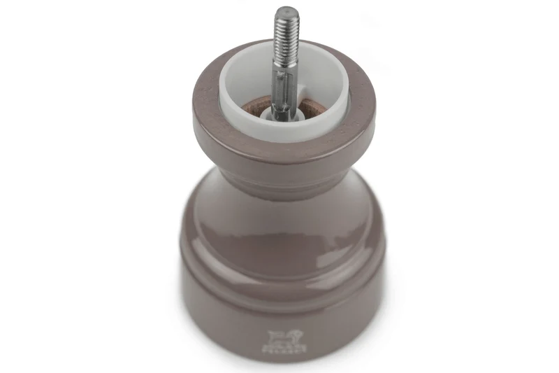 Moulin à sel sec manuel Peugeot Bistro en bois de hêtre laqué gris taupe 10cm