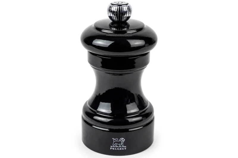 Moulin à poivre manuel Peugeot Bistro en bois de hêtre laqué noir 10cm
