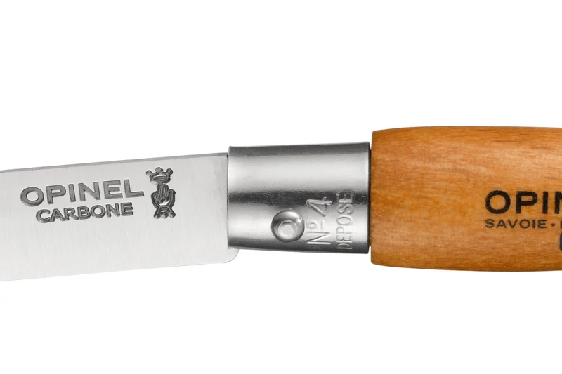 Couteau pliant Opinel Tradition Carbone n°04 lame 5cm manche hêtre