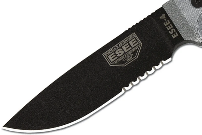Couteau Esee 4 ESEE-4S-B lame semi-dentée acier carbone noir 11,6cm manche micarta gris + étui