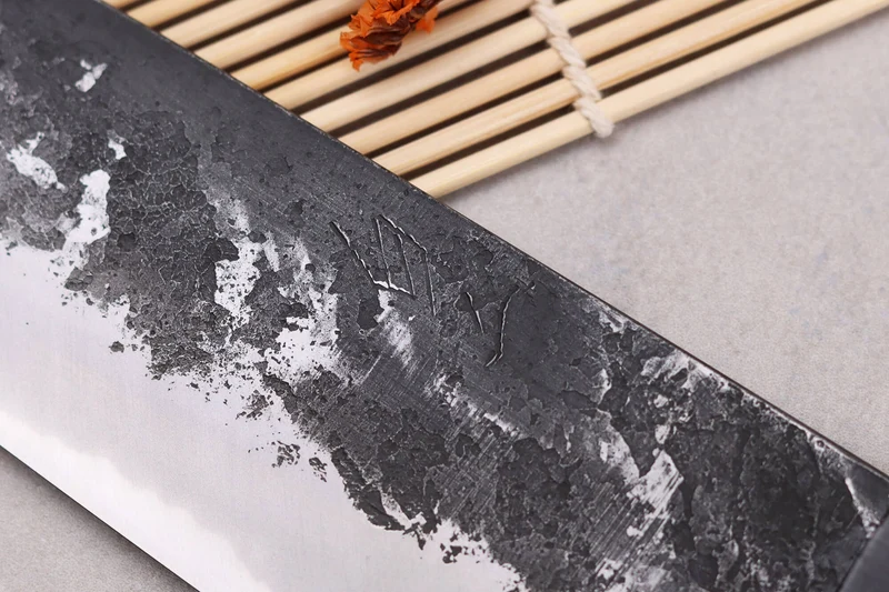 Couteau gyuto 18cm japonais artisanal Naoki Mazaki WS2 Black Nashiji