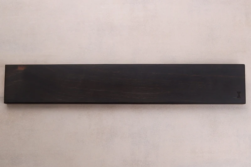 Barre aimantée artisanale Essences Creations en ébène du Gabon 45cm 6 places - N°3