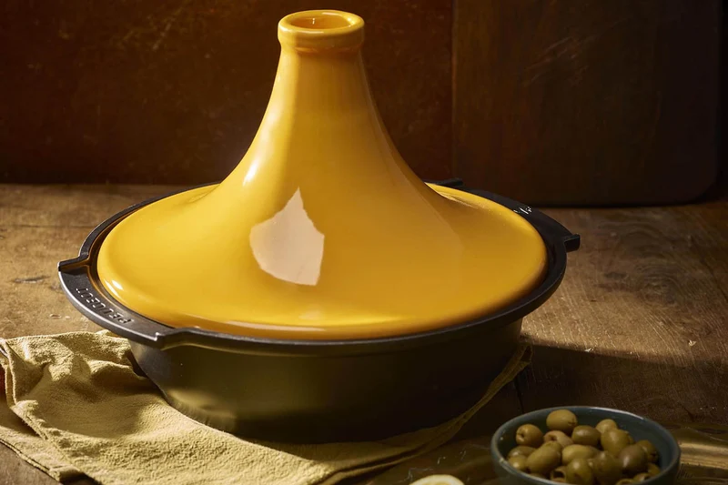 Plat à tajine Peugeot Atlas en céramique jaune safran diamètre 30cm