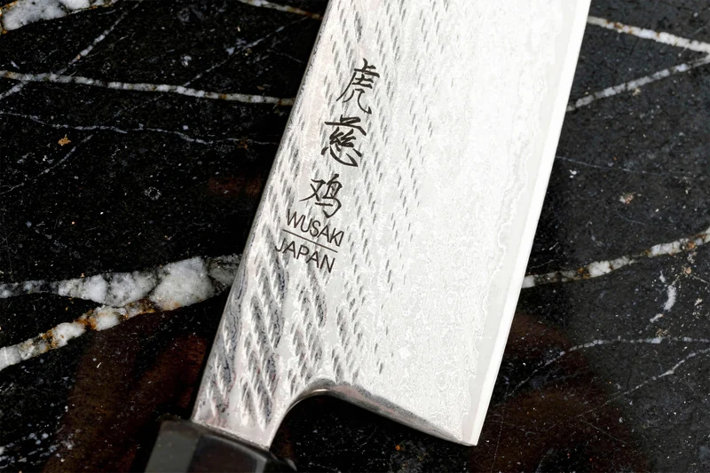 Couteau santoku 16,5cm japonais artisanal Wusaki Kuronawa G3 damas
