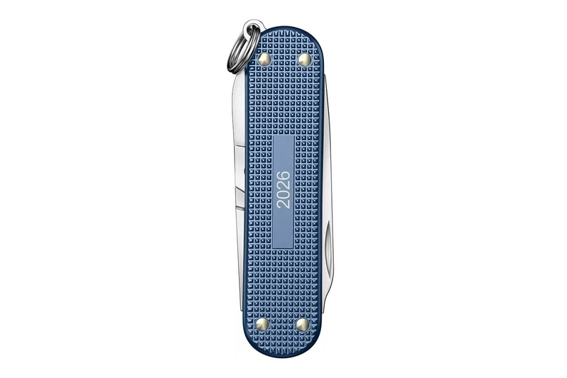 Couteau pliant Victorinox Classic SD Alox Bleu glacier Édition limitée 2026
