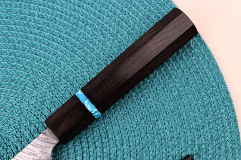 Couteau santoku japonais artisanal Yu Kurosaki Fujin 16,5cm SG2 turquoise