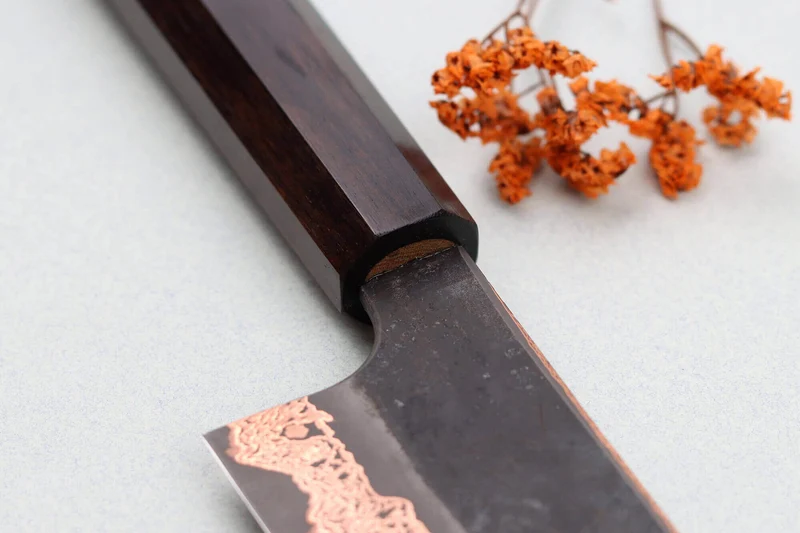 Couteau de chef 23cm japonais artisanal Hatsukokoro Yorokobi Kurouchi Damas