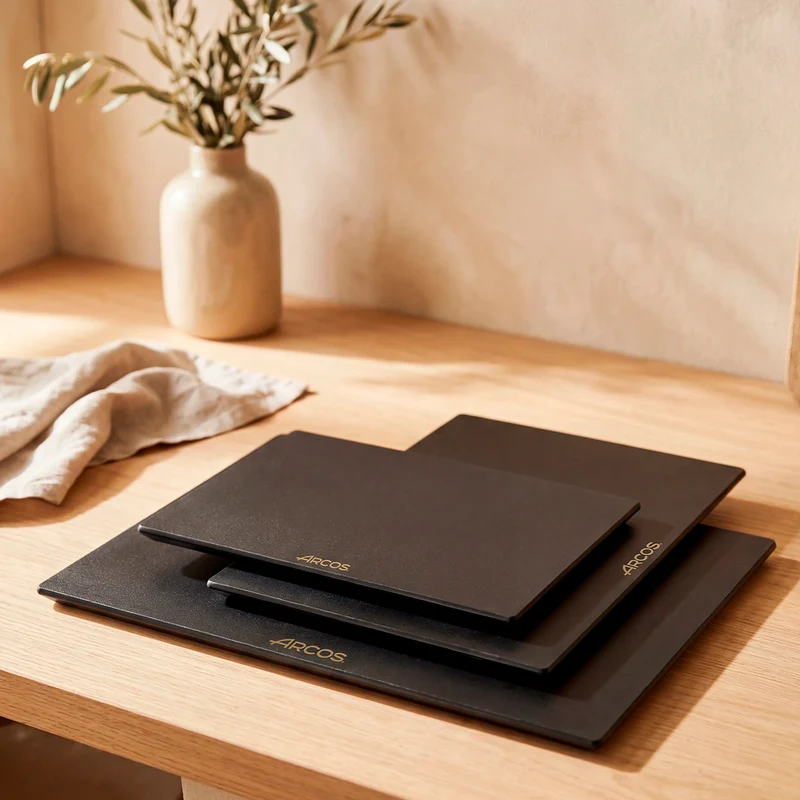 Tabla de corte negra 300x400x15mm