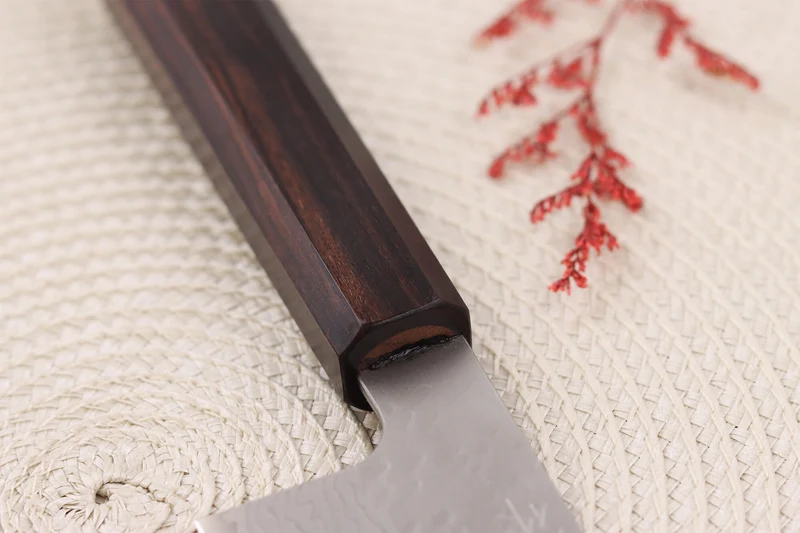 Couteau de chef 20cm japonais artisanal Nigara Hamono Tsuchime VG10 damas