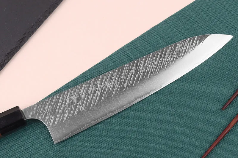 Couteau de chef japonais artisanal Yu Kurosaki Fujin 24cm SG2