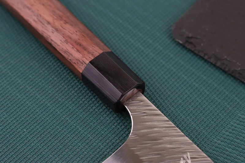 Couteau de chef japonais artisanal Yu Kurosaki Fujin 21cm SG2