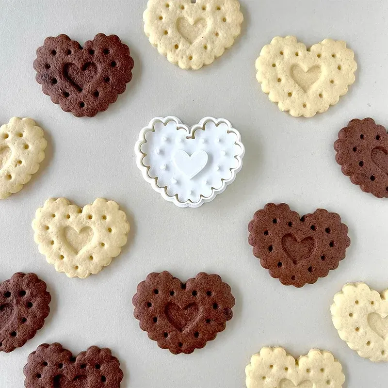 Emporte-pièces à biscuits en forme de cœur et enveloppe - Set de 4 pièces