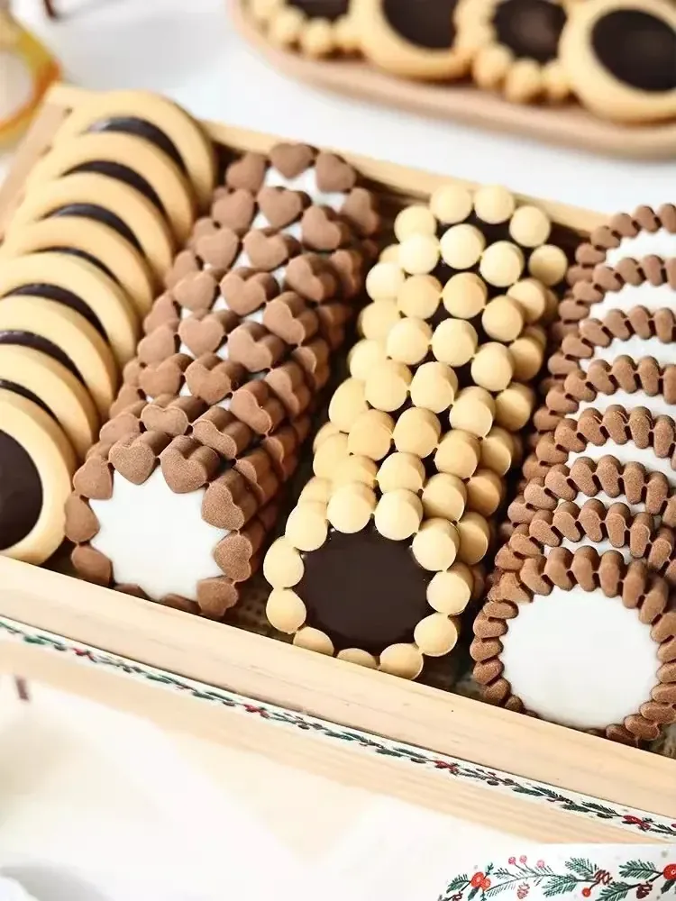 Emporte-pièces à biscuits en métal - Set de 3 modèles floraux