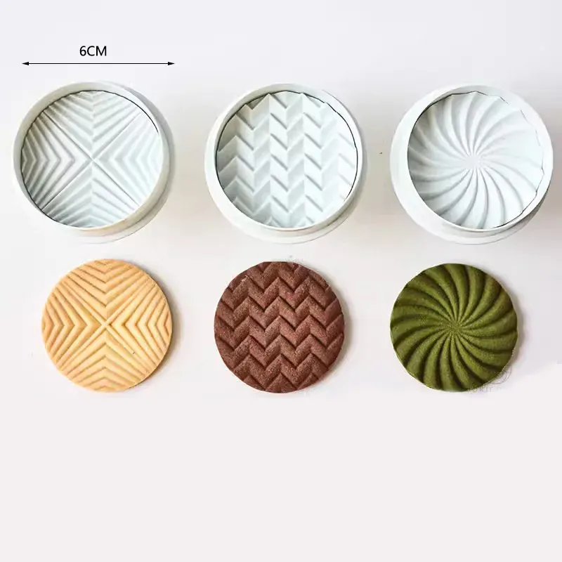 Emporte-pièces à biscuits en métal - Set de 3 modèles floraux
