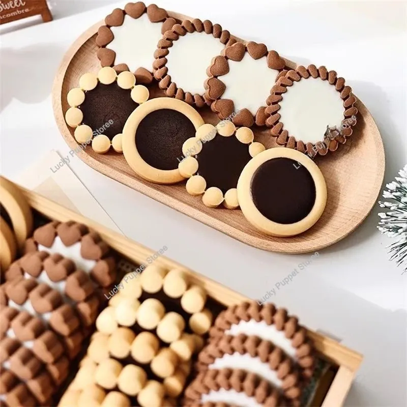 Emporte-pièce en silicone pour biscuits en forme de fleur - 3 pièces