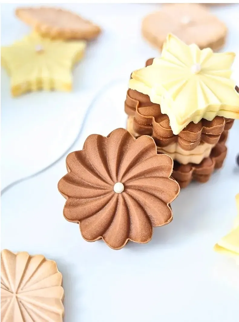 Emporte-pièce en silicone pour biscuits en forme de fleur - 3 pièces