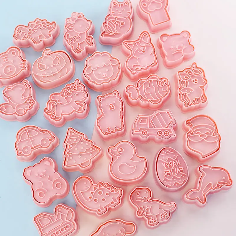 Emporte-pièces à Biscuits - Set de 8 Découpeurs en Plastique 3D