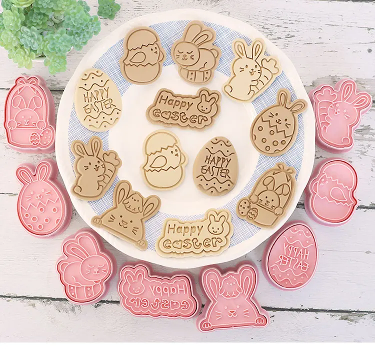 Emporte-pièces à Biscuits - Set de 8 Découpeurs en Plastique 3D