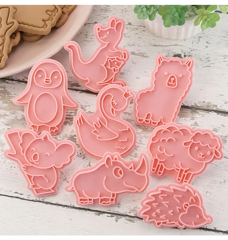 Emporte-pièces à Biscuits - Set de 8 Découpeurs en Plastique 3D