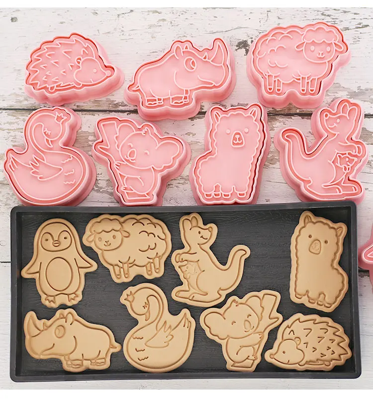 Emporte-pièces à Biscuits - Set de 8 Découpeurs en Plastique 3D