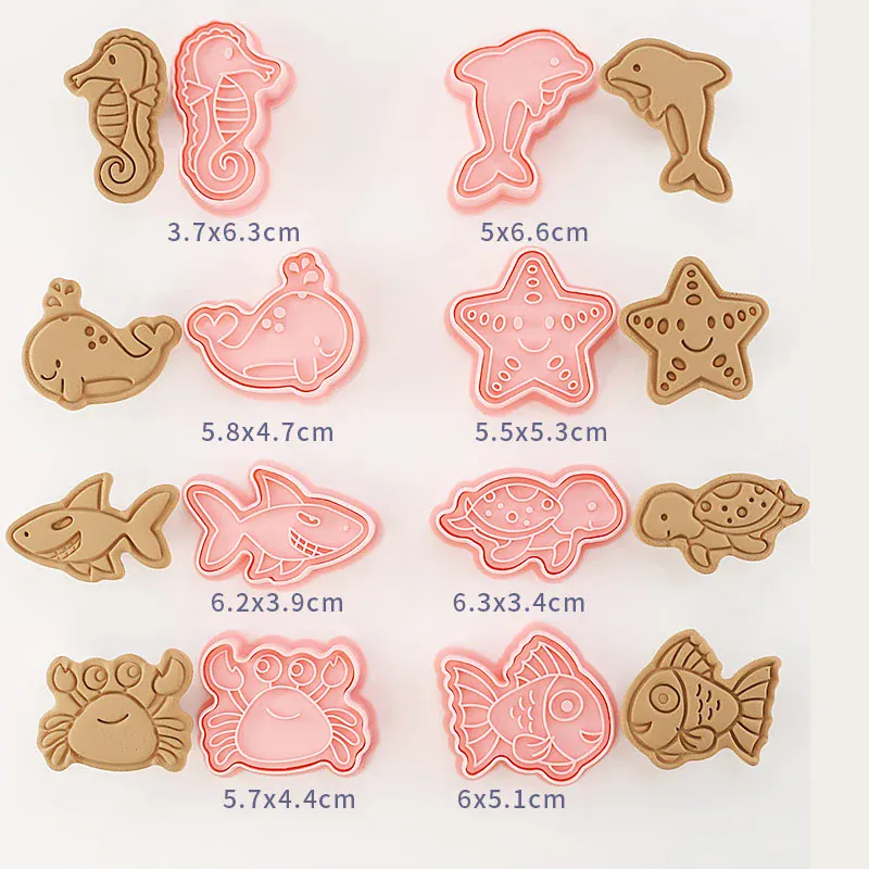 Emporte-pièces à Biscuits - Set de 8 Découpeurs en Plastique 3D