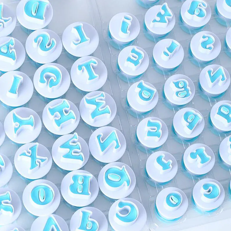 Emporte-pièces à pâtisserie alphabet et chiffres - 36 pièces en plastique