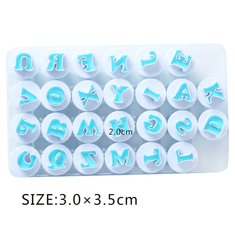 Emporte-pièces à pâtisserie alphabet et chiffres - 36 pièces en plastique