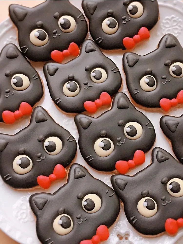 Emporte-pièce en aluminium en forme de chat pour biscuits et pâtisseries