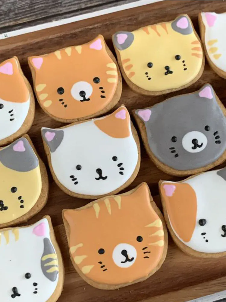 Emporte-pièce en aluminium en forme de chat pour biscuits et pâtisseries