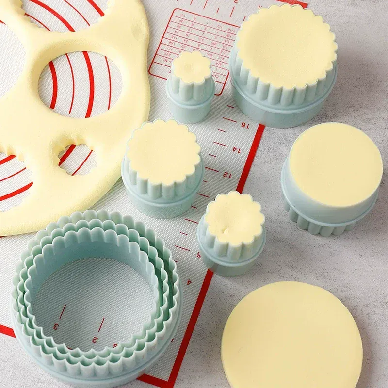 Ensemble de 8 Emporte-Pièces Ronds en Silicone Non-adhésif pour Pâtisserie