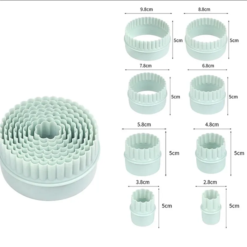 Emporte-pièces en Plastique - Set de 8 pour Cookies et Gâteaux
