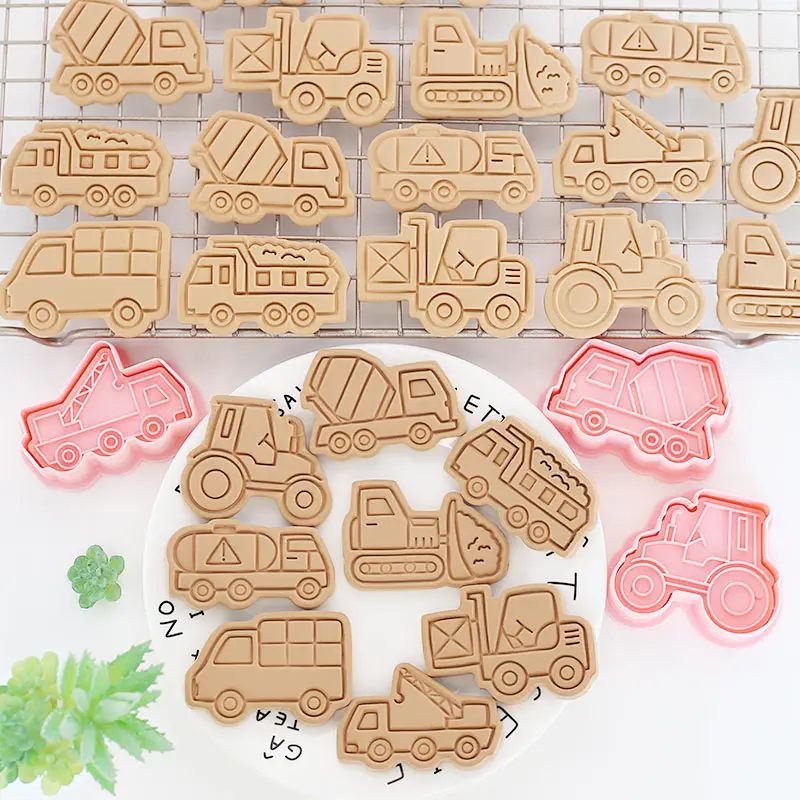 Emporte-pièces de pâtisserie - Set de 8 camions en plastique 3D