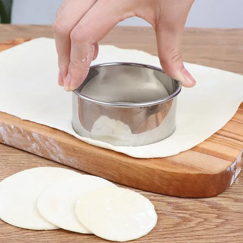 Ronds à Pâtisserie en Acier Inoxydable - Set de 5 Pièces pour Biscuits