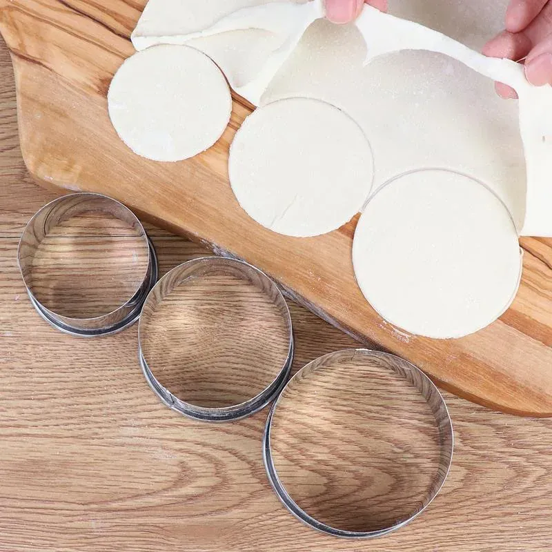 Ronds à Pâtisserie en Acier Inoxydable - Set de 5 Pièces pour Biscuits