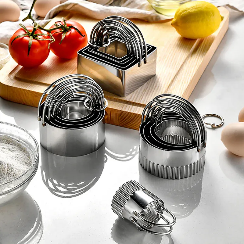 Emporte-pièces à Gâteaux en Acier Inoxydable - Set de 5 Pièces Rondes