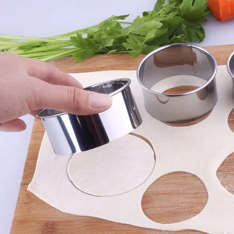 Emporte-pièces à biscuits en acier inoxydable - Set de 5 pièces polyvalentes