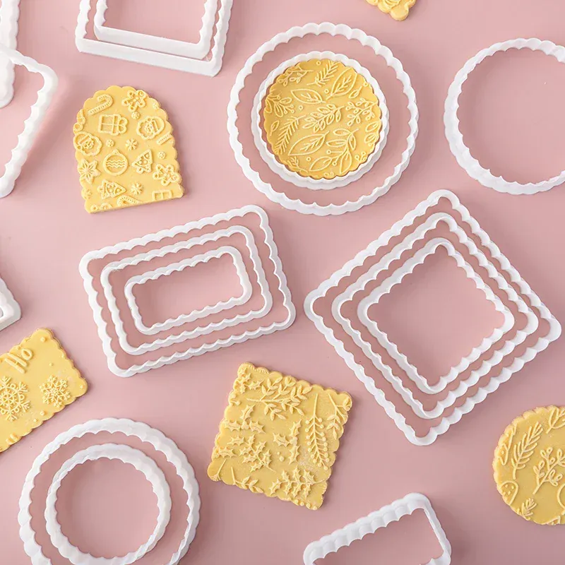 Emporte-pièces en Plastique - Set de 9 Formes Ondulées pour Gâteaux