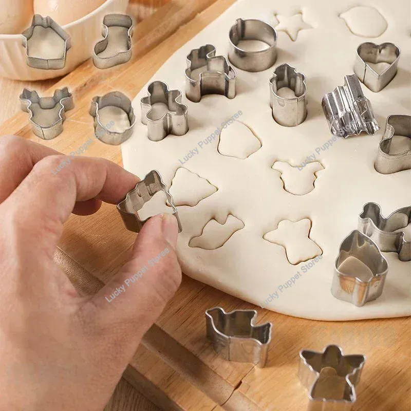 Set de 20 Emporte-Pièces en Acier Inoxydable - Thème de Noël