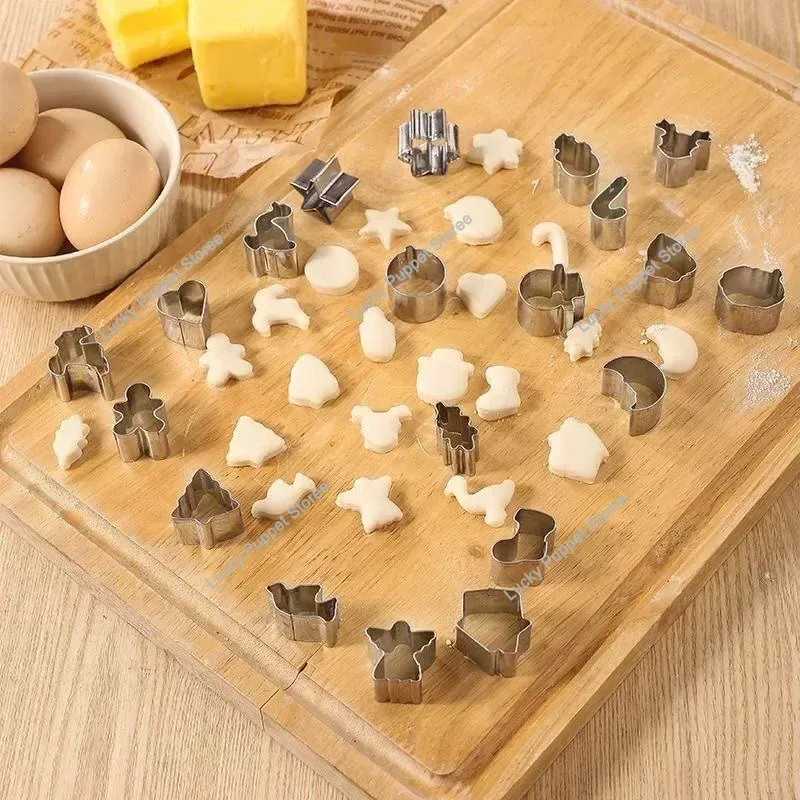Set de 20 Emporte-Pièces en Acier Inoxydable - Thème de Noël