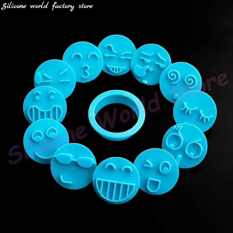 Emporte-pièce en silicone 13 pièces - Visages souriants pour pâtisserie